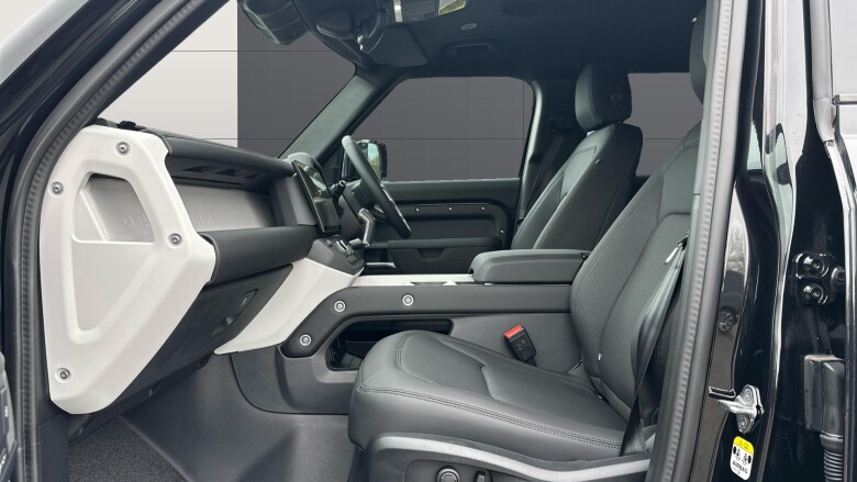 Land Rover Defender 3.0 D350 X-Dynamic SE 110 5dr Auto Diesel Estate